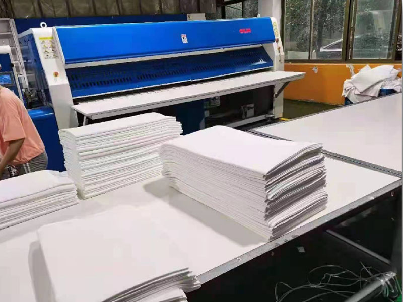 天柱高速熨烫机-01